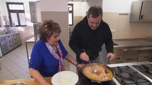 Krevety na zeleném kari s kokosovým mlékem