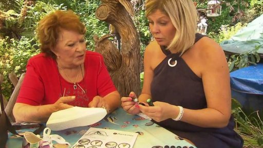 Co se starými teniskami?