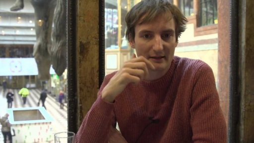 Téma: debut a jeho parta - Olmo Omerzu