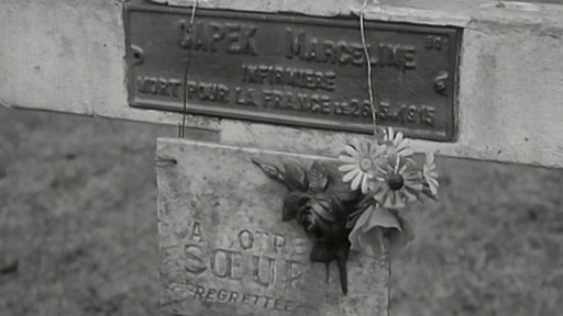 U památníku čs. odbojářů ve Francii