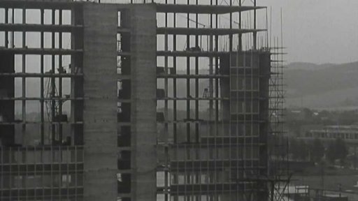 Tři pohledy z Gottwaldovska: na stavbě pneumatikárny