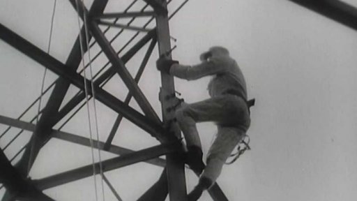 Ochranný oděv pro montéry dálkových vedení vysokého napětí