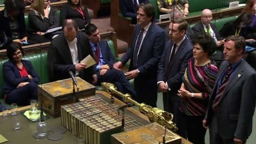 Sněmovna o brexitovém zákonu