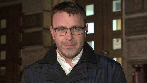 Ministr řekl, že se zakázky pokusí zlevnit