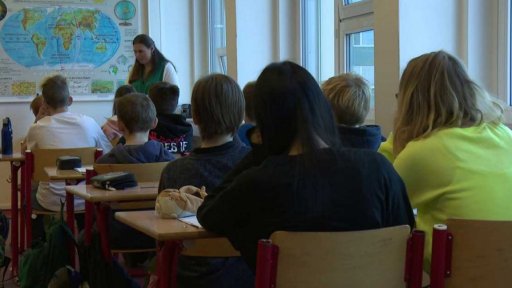 Návrh na navázání platů učitelů na průměrnou mzdu