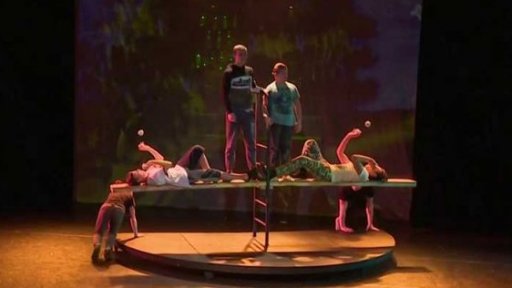 Z ulice do cirkusového stanu