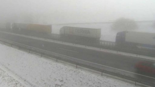 Dopravní nehody uzavřely D8