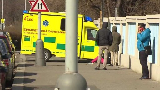 Testy jen pro lidi s příznaky