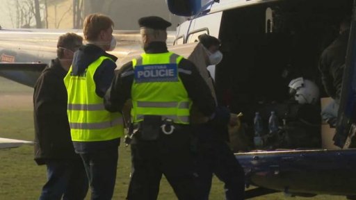 Roušky a respirátory pro Česko