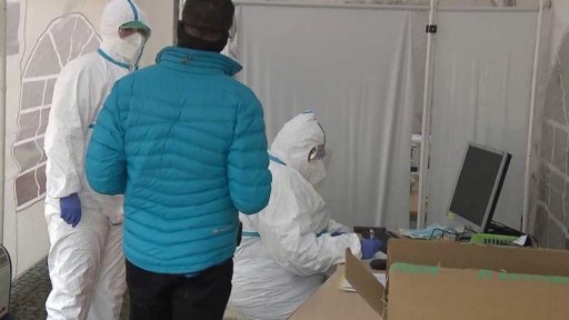 Testování lidí v Česku