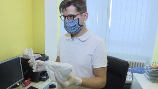 Nedostatek ochranných pomůcek