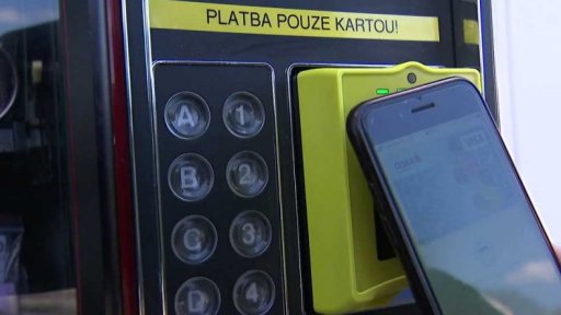 První rouškomat v Česku