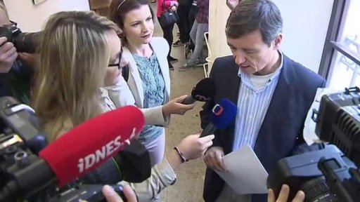 Doplacení náhrad odsouzenému D. Rathovi