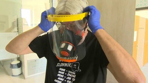 Dodávky ochranných pomůcek