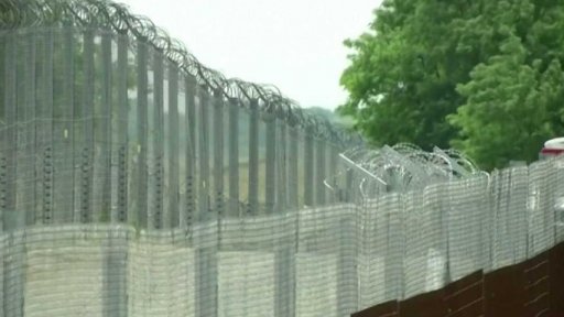 Maďarsko ruší tranzitní zóny na hranicích se Srbskem