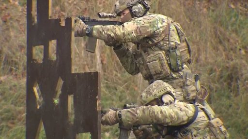 Armádní zakázky bez škrtů