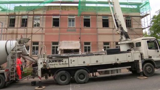 Debaty o dalším navýšení schodku