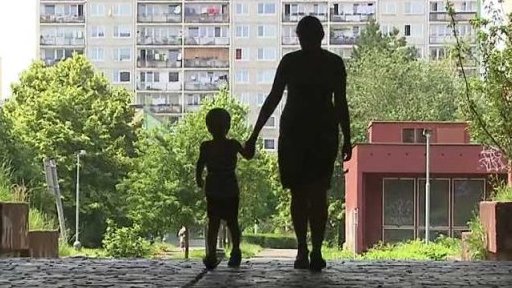 Náhradní výživné za neplatiče