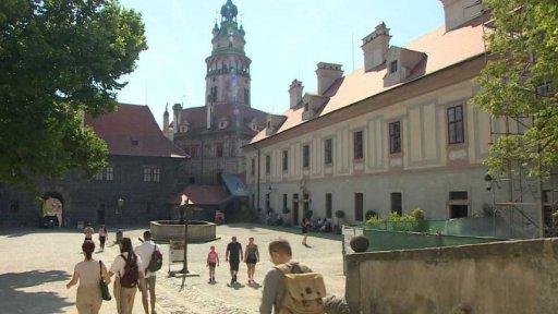 Vítané roušky na hradech a zámcích