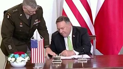 Mike Pompeo v Polsku