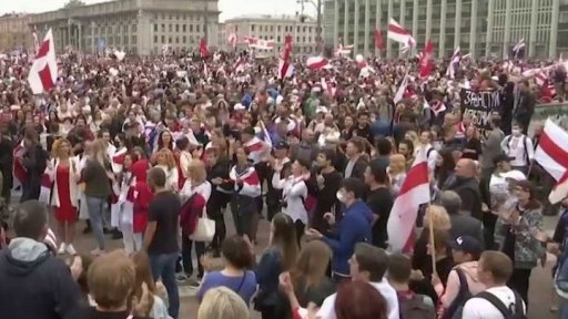 Protesty proti Lukašenkovi sílí