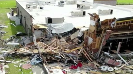 Následky hurikánu Laura