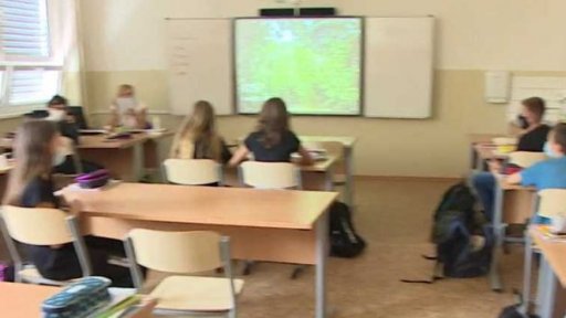 Opatření ve školách