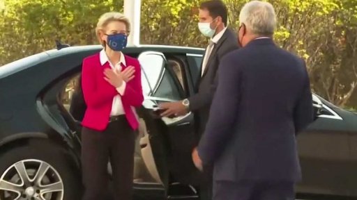 Předsedkyně EK v izolaci