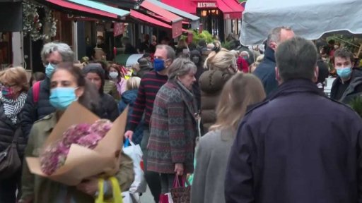 Zpřísnění opatření v Paříži