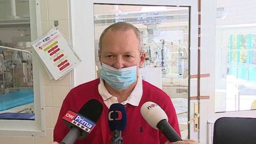 Omezování péče v nemocnicích