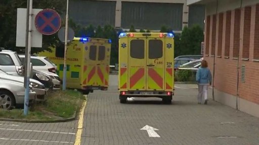 Počty hospitalizovaných rostou