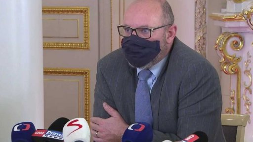 Příprady testování i očkování