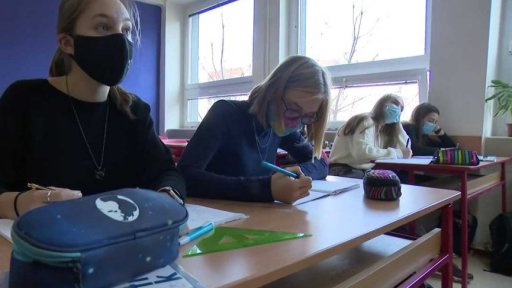 Opatření ve školách