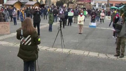 Demonstrace kvůli otravě řeky Bečvy