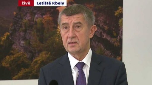 Babiš před odletem do Portugalska