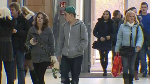 Vláda zpřísňuje bezpečnostní opatření