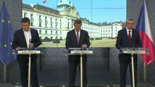 Vláda zpřísňuje bezpečnostní opatření