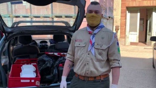 Pod rouškou naděje - Hodonínští skauti pomáhají