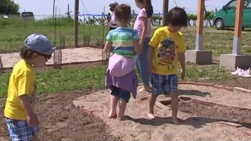 (Ne)zdravá chůze naboso