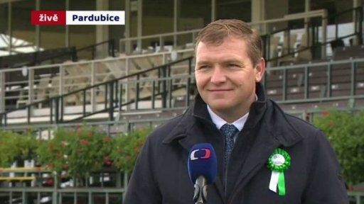 Velká pardubická bez diváků