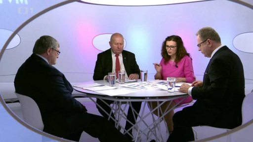 Bude líp v nemocnicích a na silnicích?