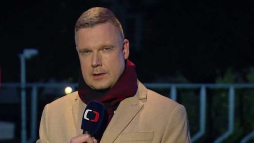 Roušky od středy povinné i venku