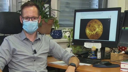 Titulní strana: na Venuši je možná život