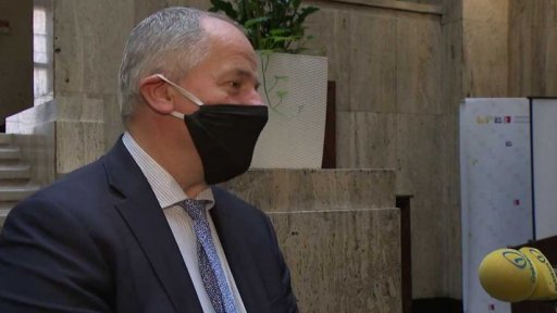 Tweet týdne: vystoupení novináře z role