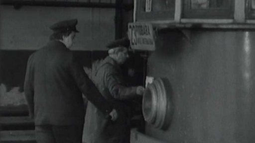 Tramvajoví průvodčí končí (1974)