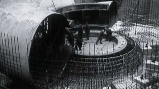 Práce na Orlíku pokračují i v zimě (1960)