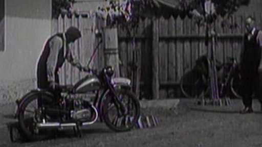 Motocykl jako dar od ministerstva (1948)