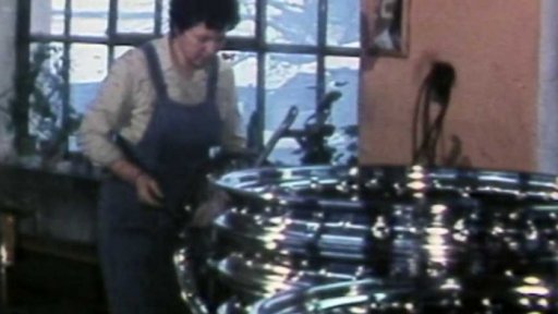 Výroba plošinářských motocyklů Jawa (1981)