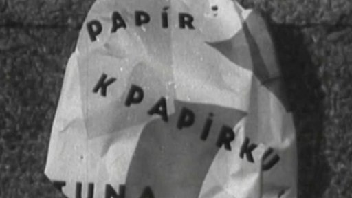 Děti vyhrály psa ve sběrové soutěži "55 pro Lajku" (1959)