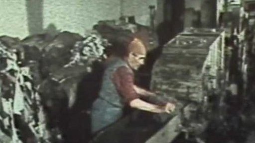 Zpracování odstřižků a výroba úklidových hadrů (1984)